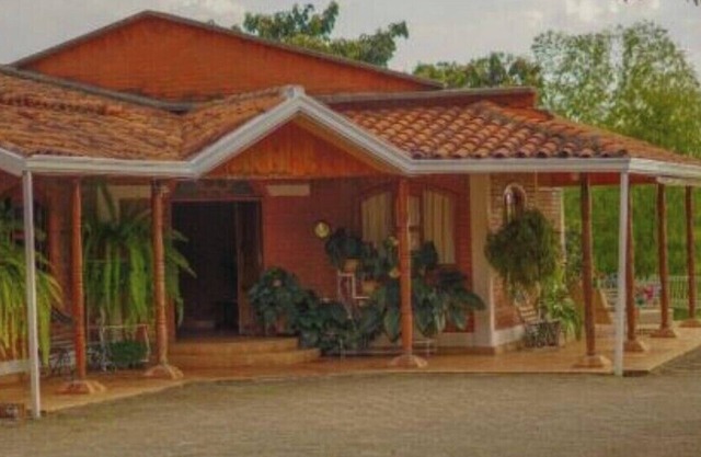 Twin Room House