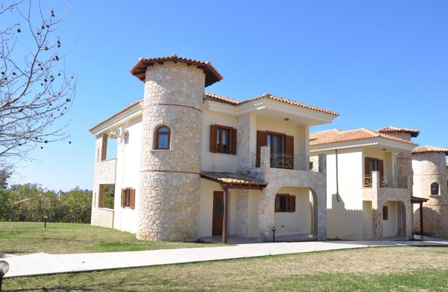 Twin Villas