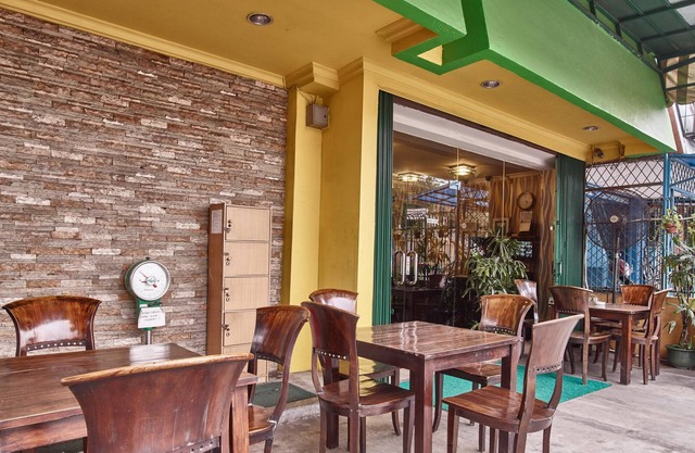 Twins Hotel Manggadua
