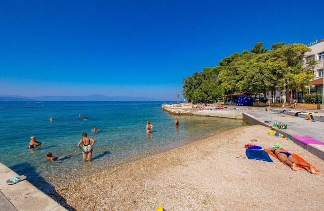 Two bedroom apartment with terrace Sveti Vid, Krk (A-22249-a)