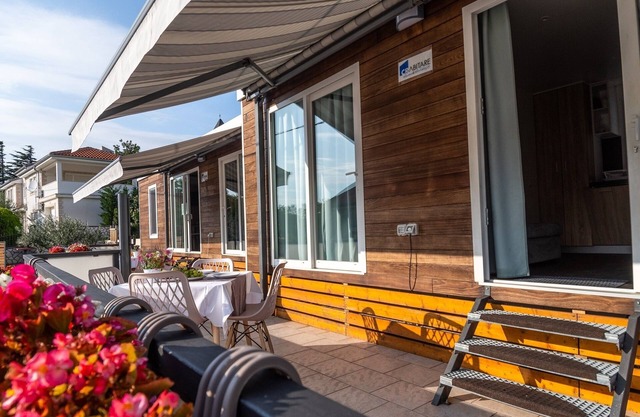 Two bedroom apartment with terrace Donji Zagon, Novi Vinodolski (A-24555-b)