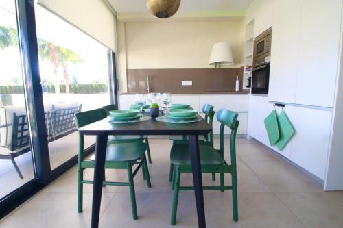 Two Bedroom Apartment in Mar de Cristal with Communal Pool