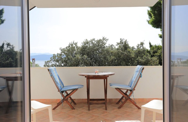 Apartamento para dos personas en la playa Zivogosce - Mala Duba, Makarska (A-21781-d)