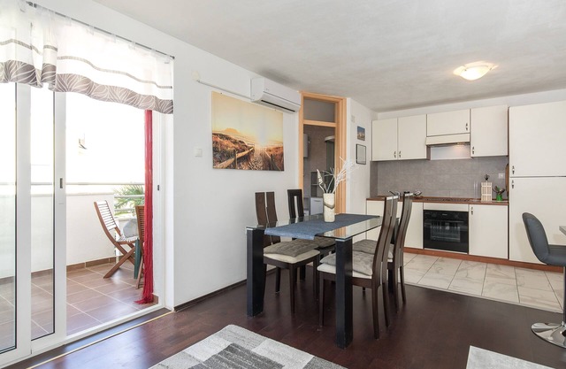 Apartamento para dos personas con un balcon Vantacici, Krk (A-22447-a)