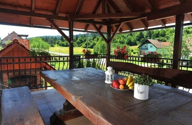 Apartamento para dos personas con una terraza Saborsko, Plitvice (A-24278-a)