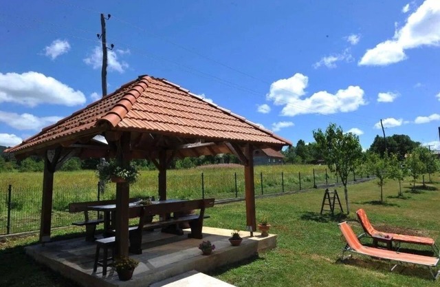 Apartamento para dos personas con una terraza Saborsko, Plitvice (A-24278-b)
