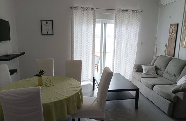 Apartamento para dos personas con terraza y vista al mar Zubovici, Pag (A-6394-a)