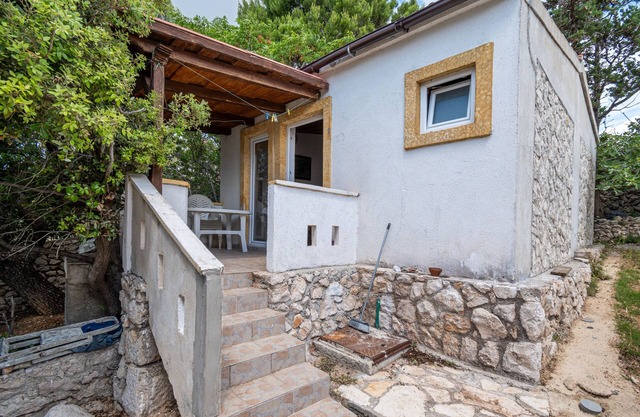 Apartamento para dos personas en la playa Vidalici, Pag (A-6519-a)