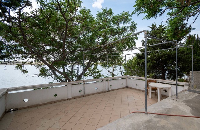 Apartamento para dos personas en la playa Vidalici, Pag (A-6519-d)