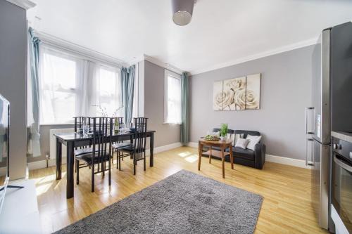 Two Bedroom Apartment in London Harlesden