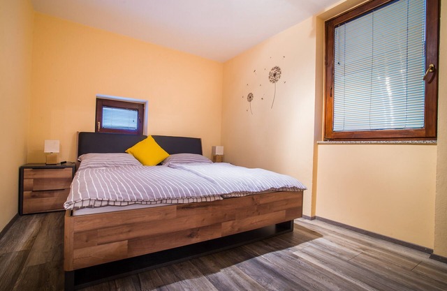 Two bedroom apartment Veninsek with balcony in Luče