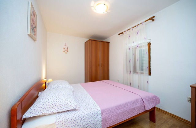 Apartamento para dos personas con aire acondicionado Savar, Dugi otok (A-12762-a)
