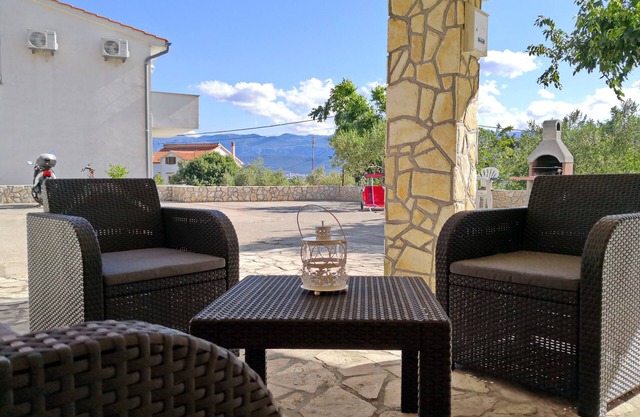 Apartamento para dos personas con una terraza Polje, Krk (A-18669-b)