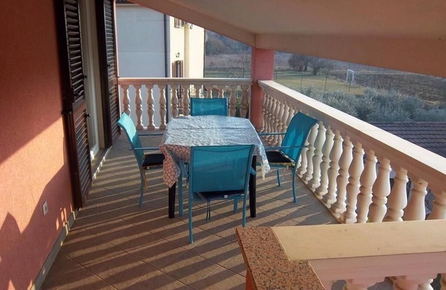 Apartamento para dos personas con una terraza Flengi, Porec (A-15395-b)
