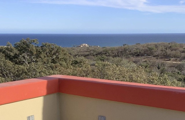Casa de dos habitaciones con vista a la playa - Cabo Este de Baja México.