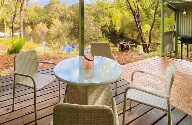 Two-Bedroom Chalet with Private Patio - Kingfisher Pemberton