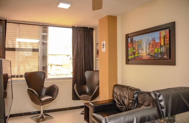 Elegante apartamento de dos habitaciones cerca de los Parques Poblado
