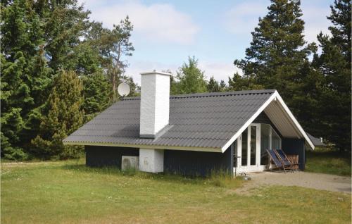 Two-Bedroom Holiday Home In Blavand