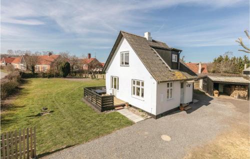 Two-Bedroom Holiday Home In Gudhjem