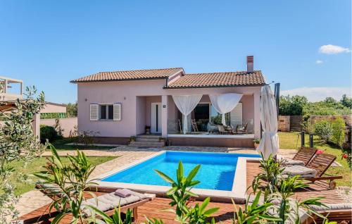 Two-Bedroom Holiday Home In Vodnjan