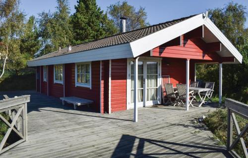 Two-Bedroom Holiday Home In Knebel
