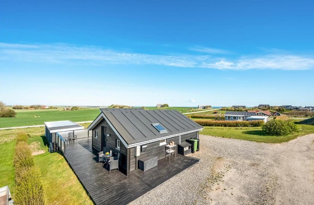 Two-Bedroom Holiday Home In Lemvig