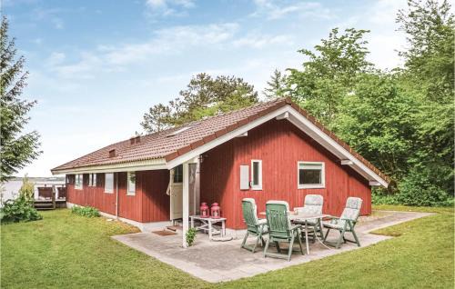 Two-Bedroom Holiday Home In Skibby