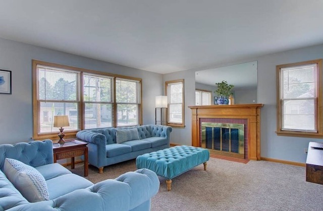 Two Bedroom King Suite near Hall of Fame w/ Garage