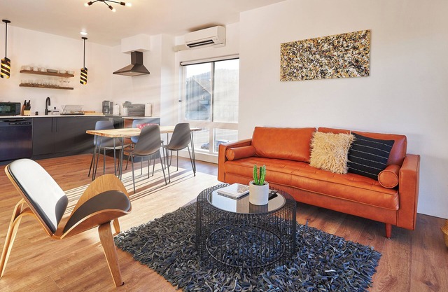 Two-bedroom suite-located downtown White Salmon, suite 4
