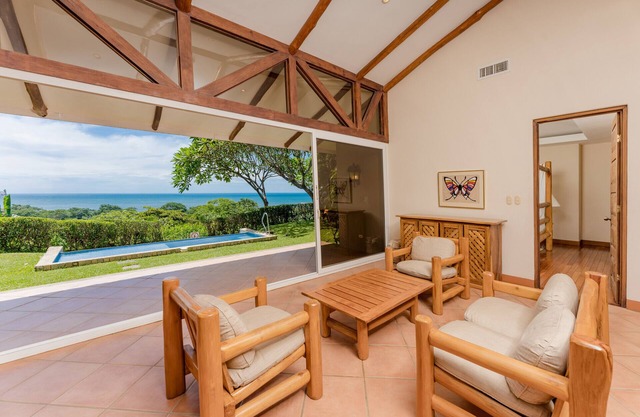 Two Bedroom Villa - Flor Blanca