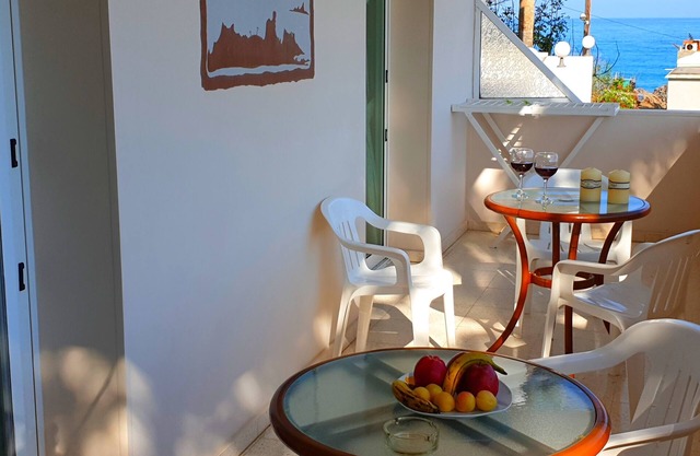 Apartamento de dos dormitorios Primer piso 110 metros cuadrados, 50 metros cerca del mar