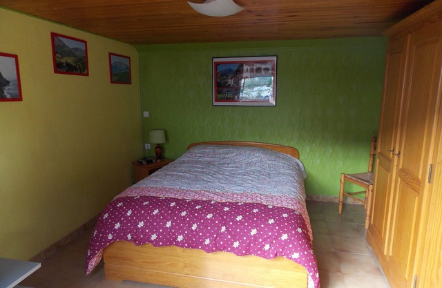 DOS COQUETAS EN UNA CASA TRANQUILA