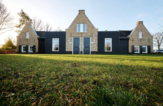 Two linked group villas for a total of 24 people.