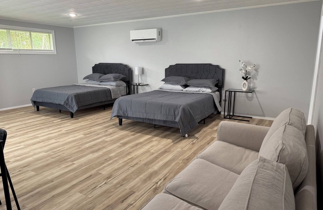 Two queens bed apartment with full kitchen all amenities included in Marksville