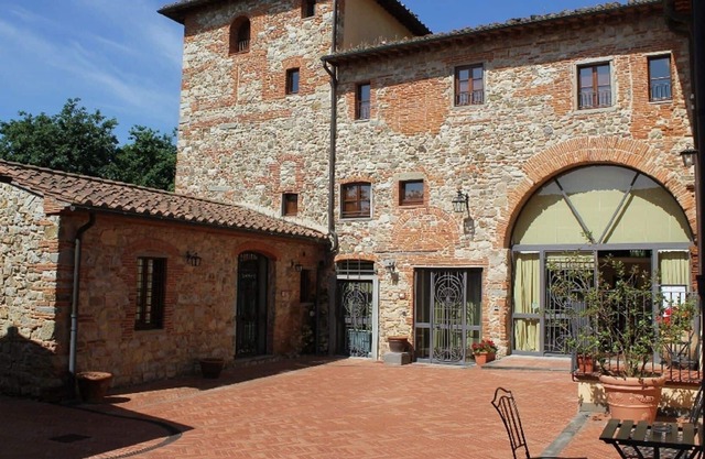 Apartamento de dos habitaciones "Granja Casalbosco" un antiguo pueblo medieval en el campo