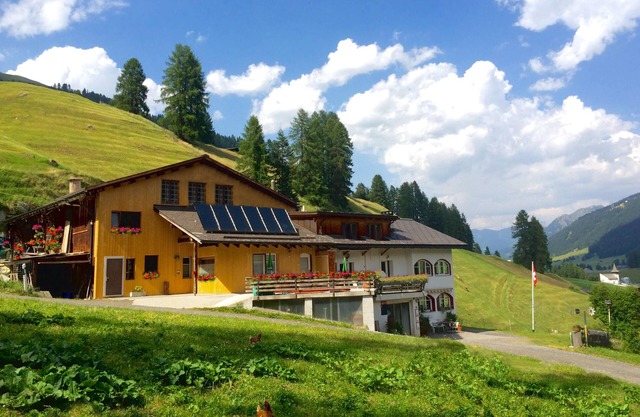 Apartamento familiar de dos plantas en la zona de esquí, deporte y senderismo de Davos.