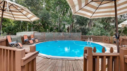 Two Units w Private Pool - Refresh at Rivermist