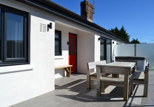 Ty Clyd, a cottage by the sea