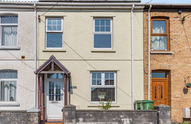 Ty'r Ystrad, KIDWELLY
