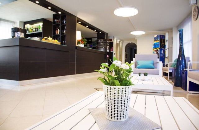 TYC Hotel