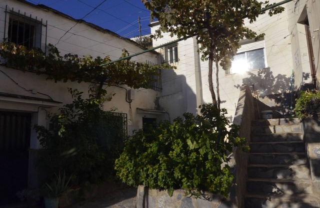 Casa típica con patio en ALMERIA Andalucía. 4 personas en paz.