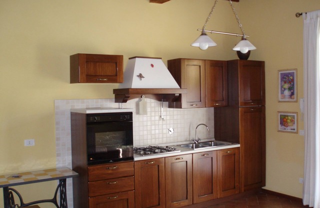 TYPICAL TUSCAN APARTMENT 8 KM FLORENCE ...