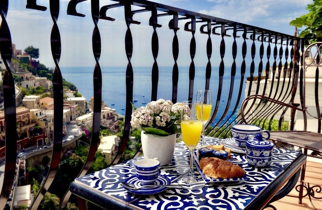 Tyrrhenian Sea View Apartment