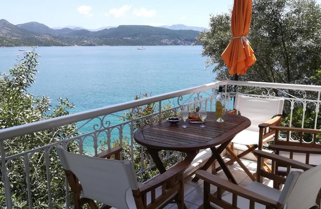 Tzeni Villa