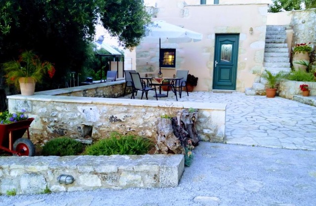Tzitzifes Stone Mansion