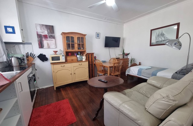 U1 - 5 mins from Wanda Beach & Cronulla Golf Course