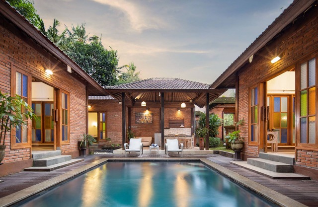Ubud Raya Villa