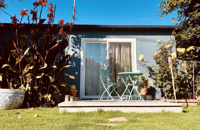 UCLA BRUIN Hideaway - Newly Remodeled Duplex in West LA