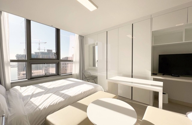 UH FLAT THE SONGDO