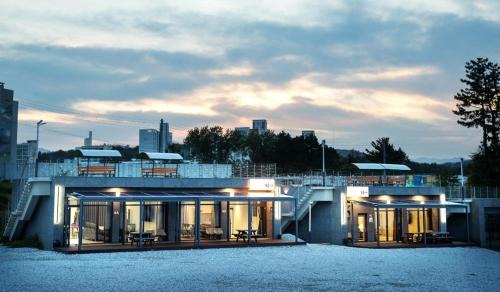 Uljin Bitirang Private Pension & Caravan